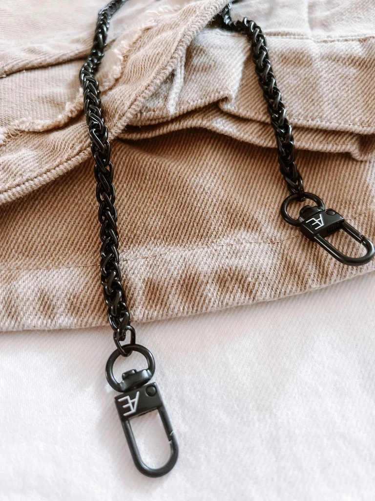 Black Phone Chain - Image 5