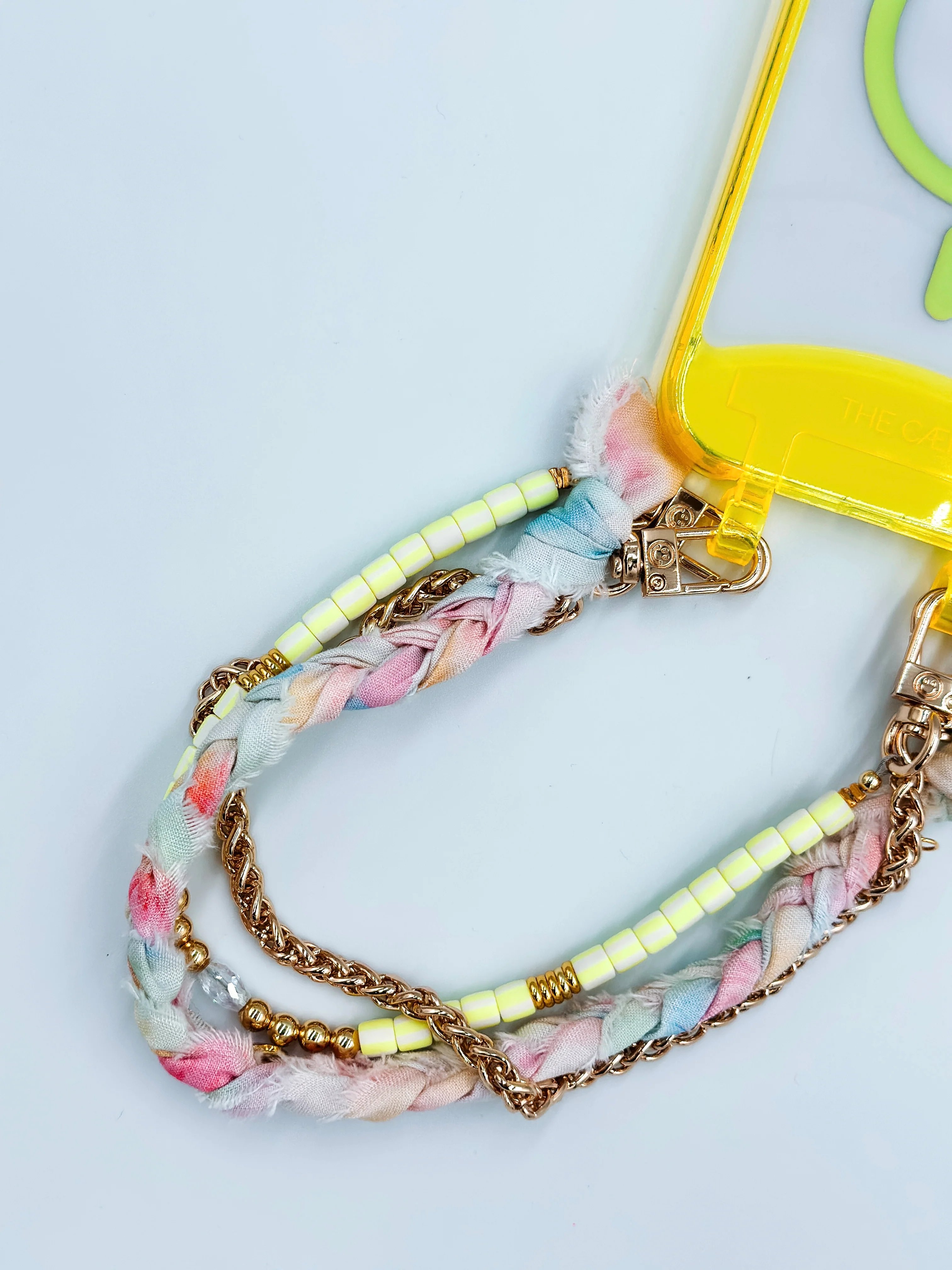 Alma Phone Wristlet - Image 3