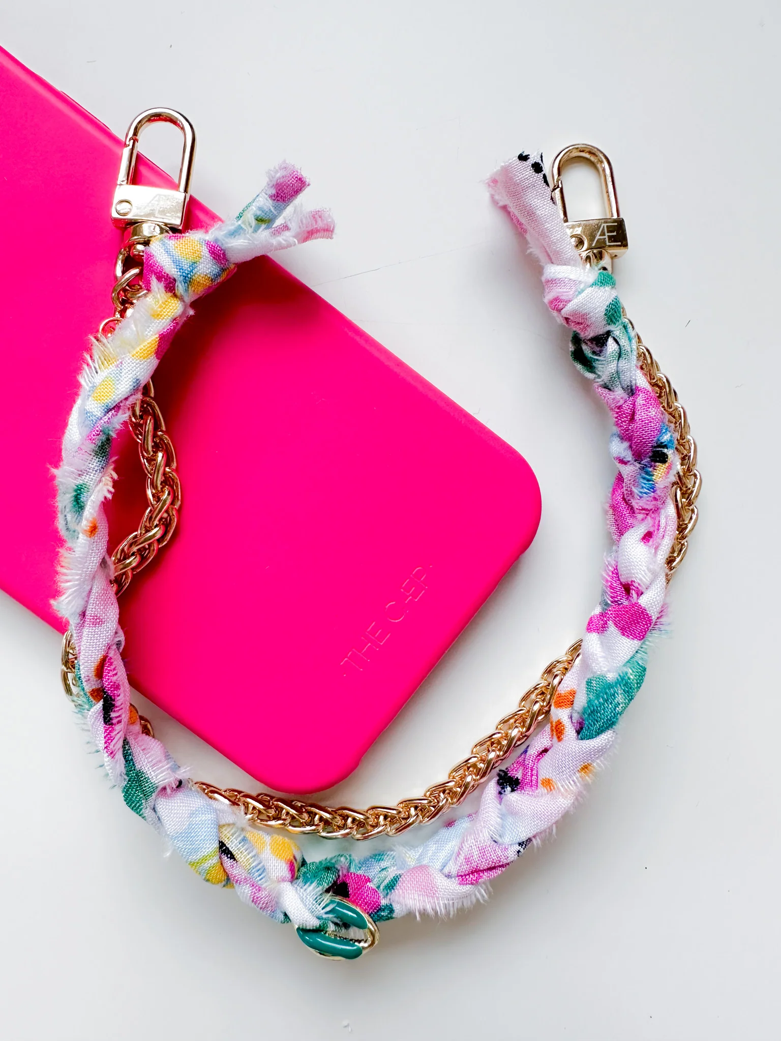 Holly Phone Wristlet - Image 4