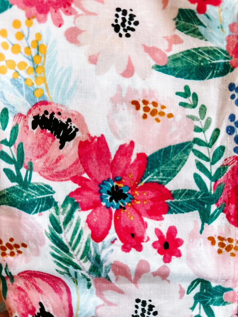 Holly Phone Wristlet - Image 6