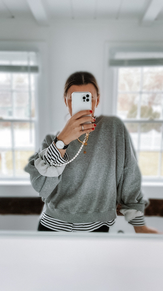 Pearl Phone Wristlet - Image 7