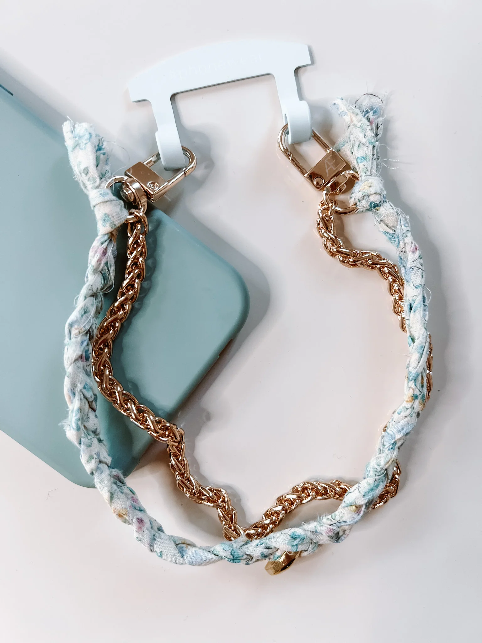 Lily Wristlet - Image 5