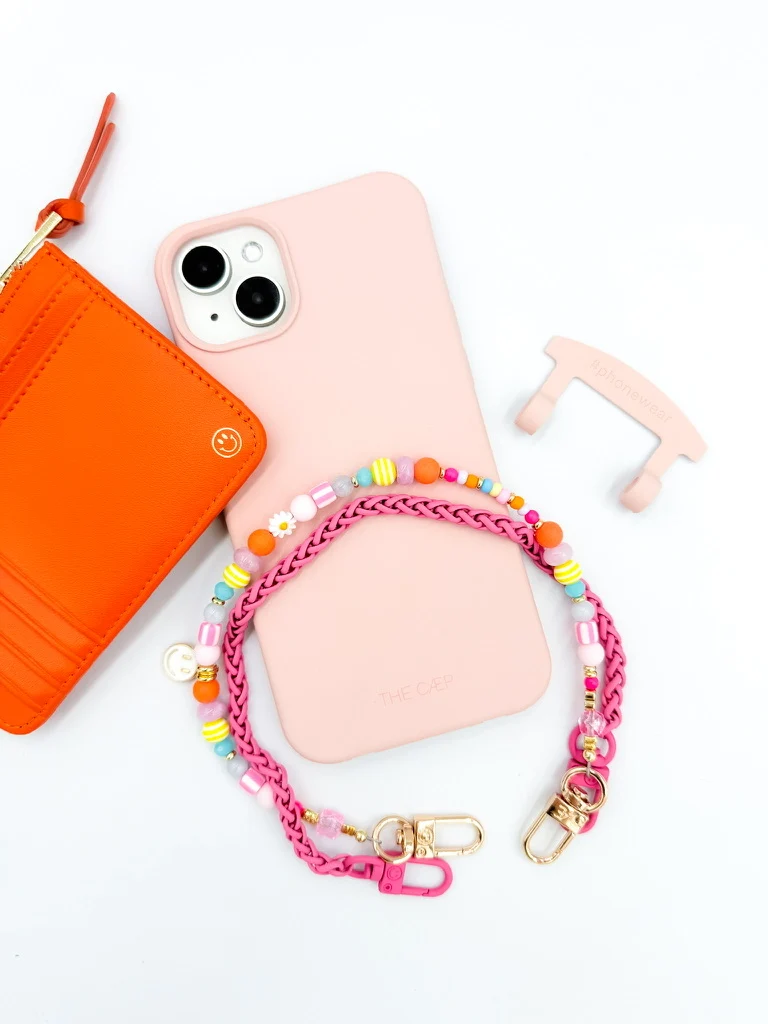 Mama Phone Wristlet - Image 4