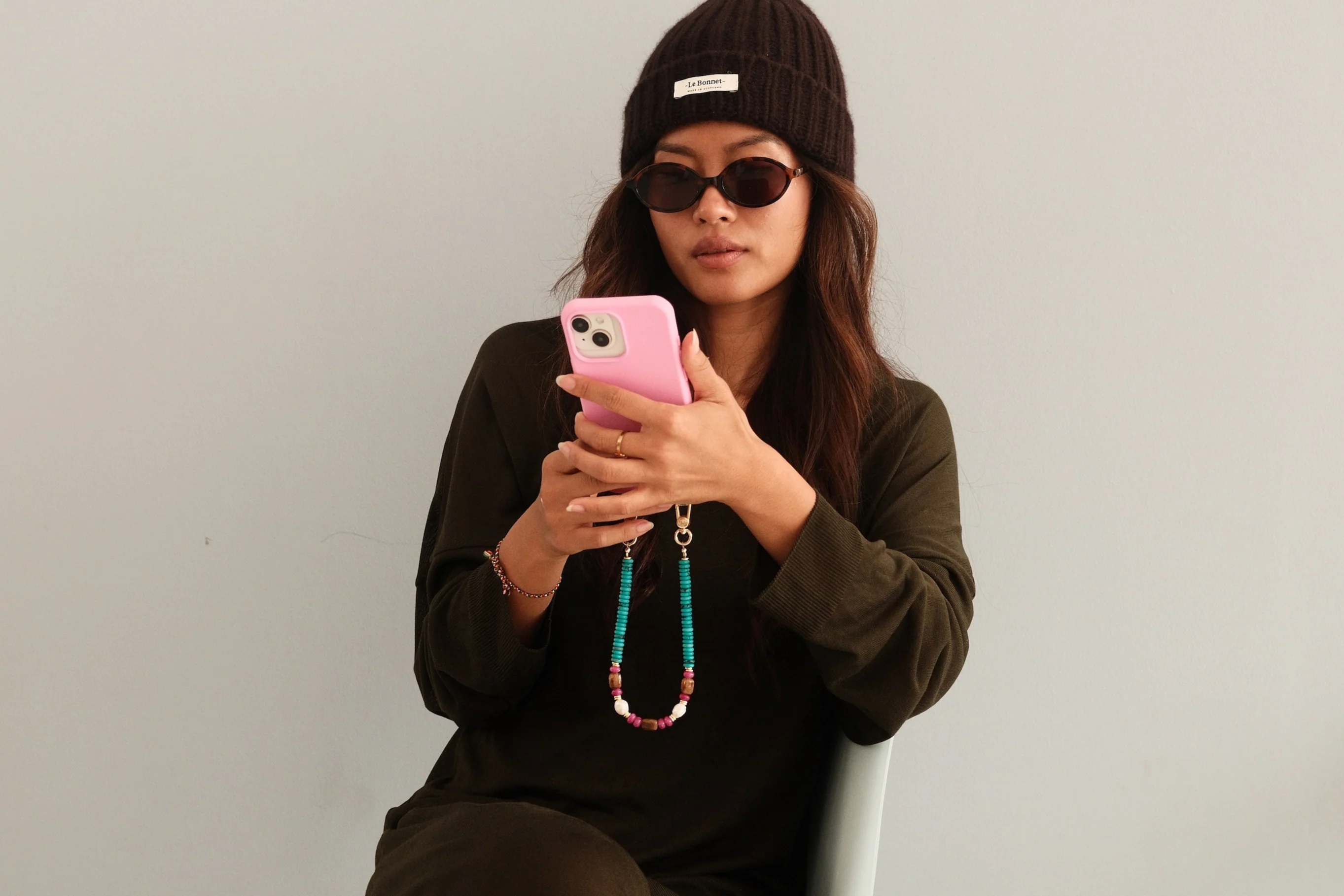 Paloma Phone Wristlet - Image 3