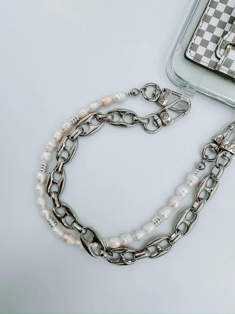 Pearl Minimal Wristlet - Image 7