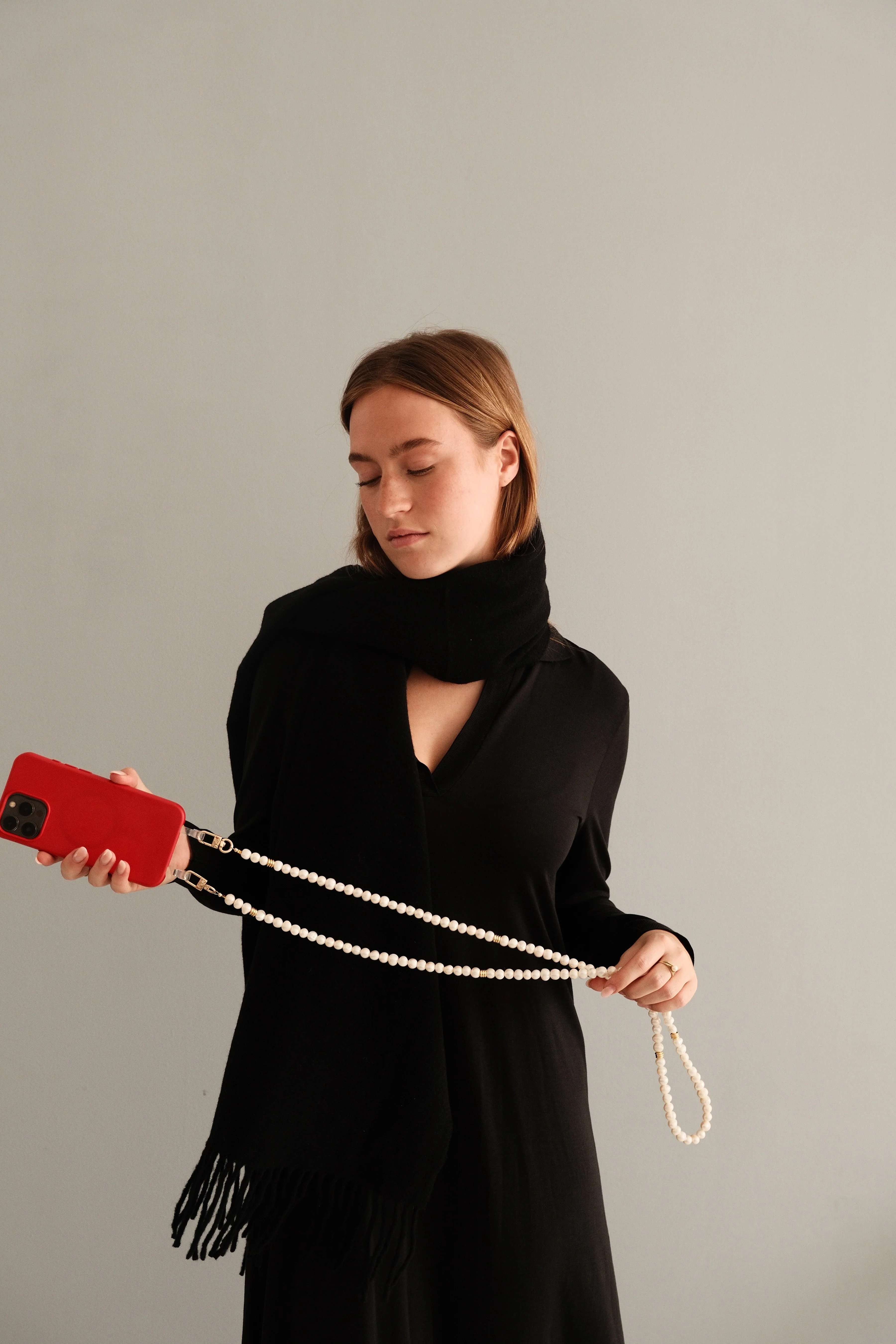 Pearl Minimal Crossbody Phone Strap - Image 3