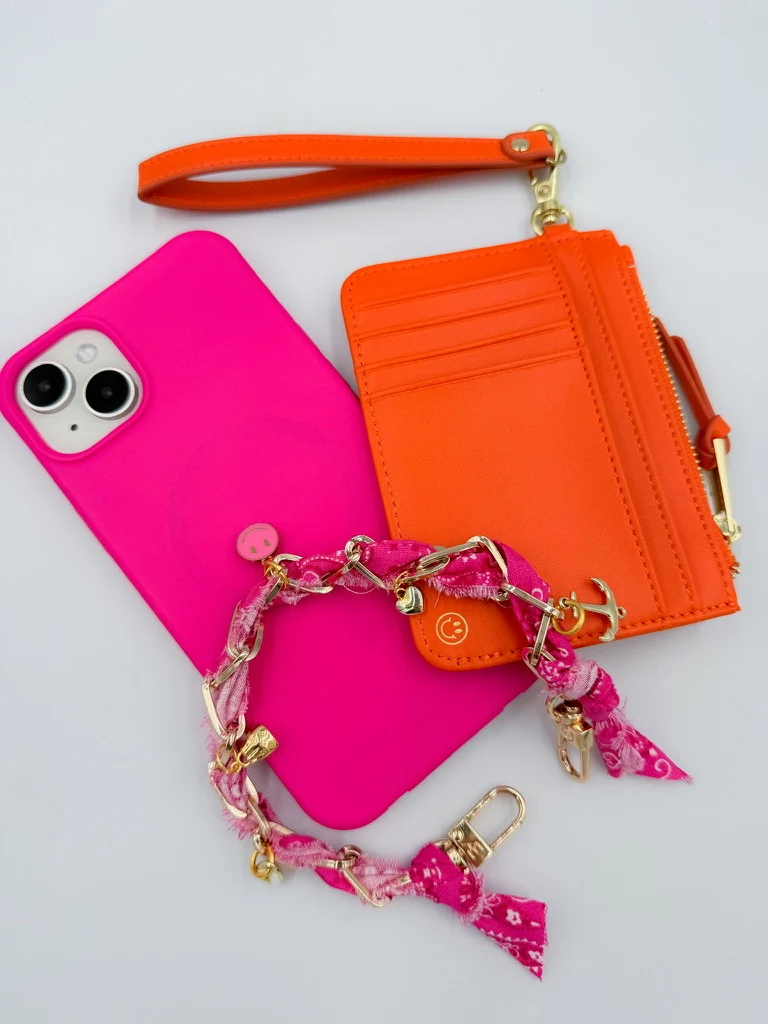 Pink Indie Phone Chain - Image 2