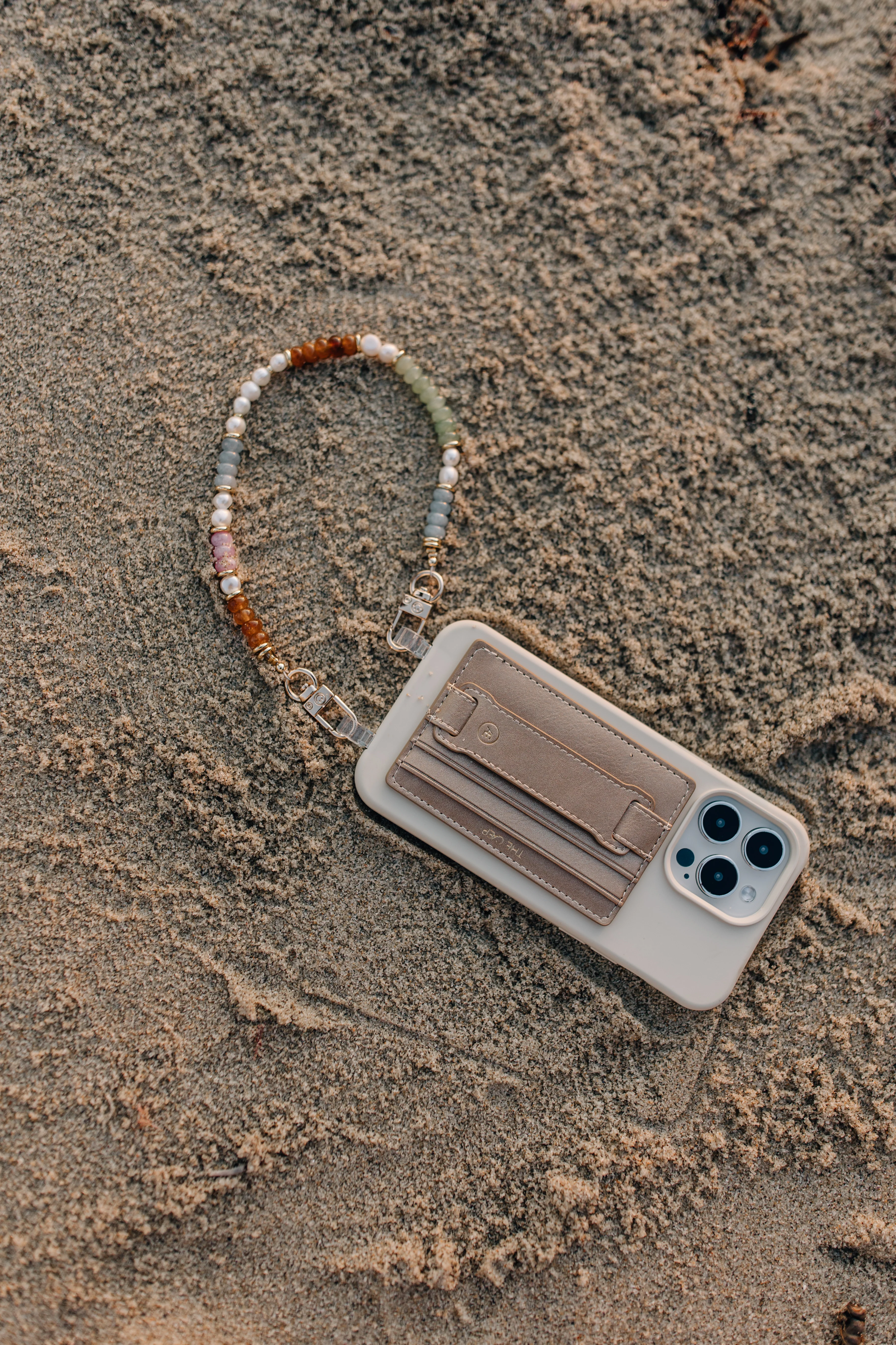 Rue Phone Wristlet - Image 5