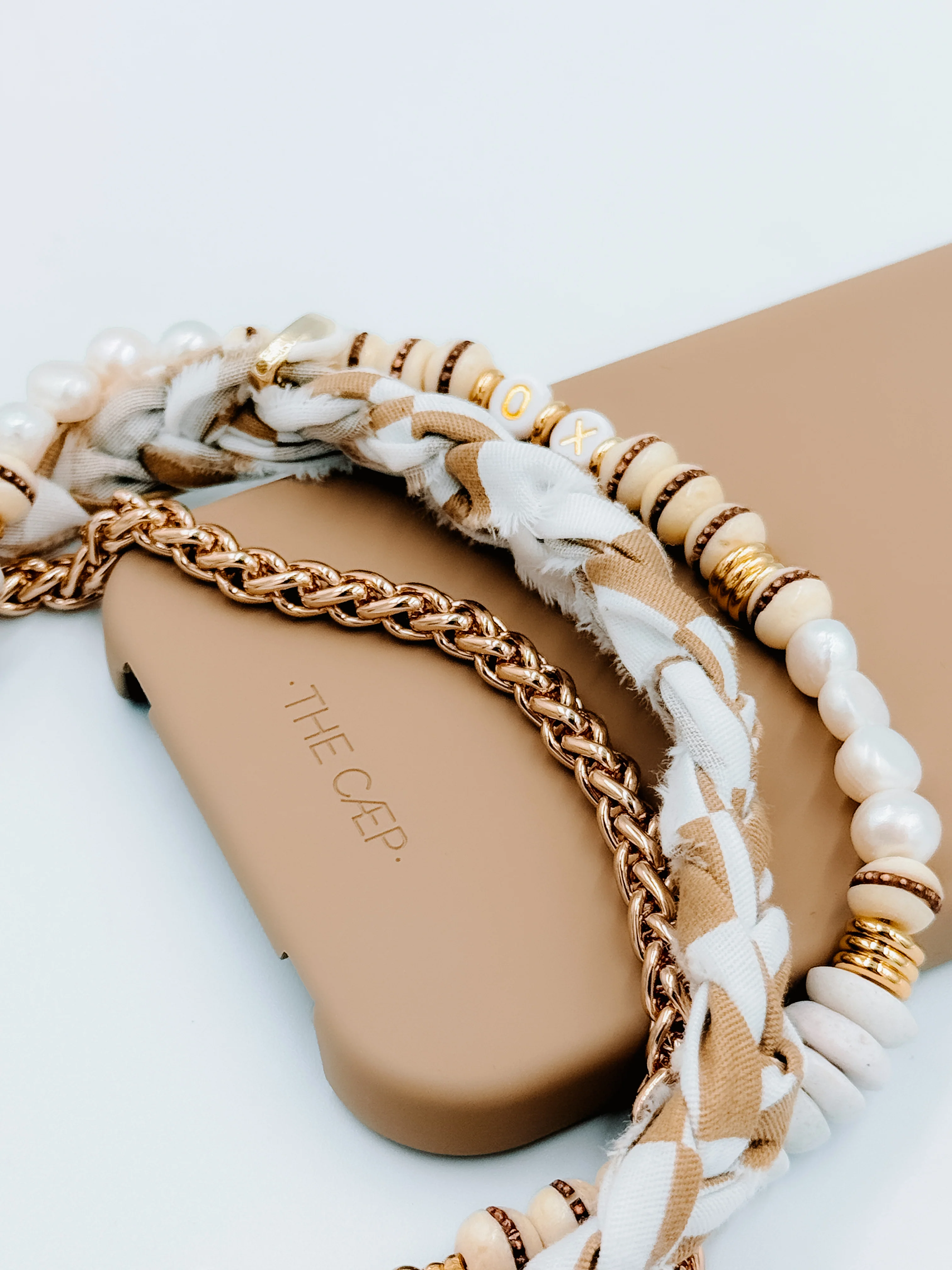 XO White - Phone Wristlet - Image 4